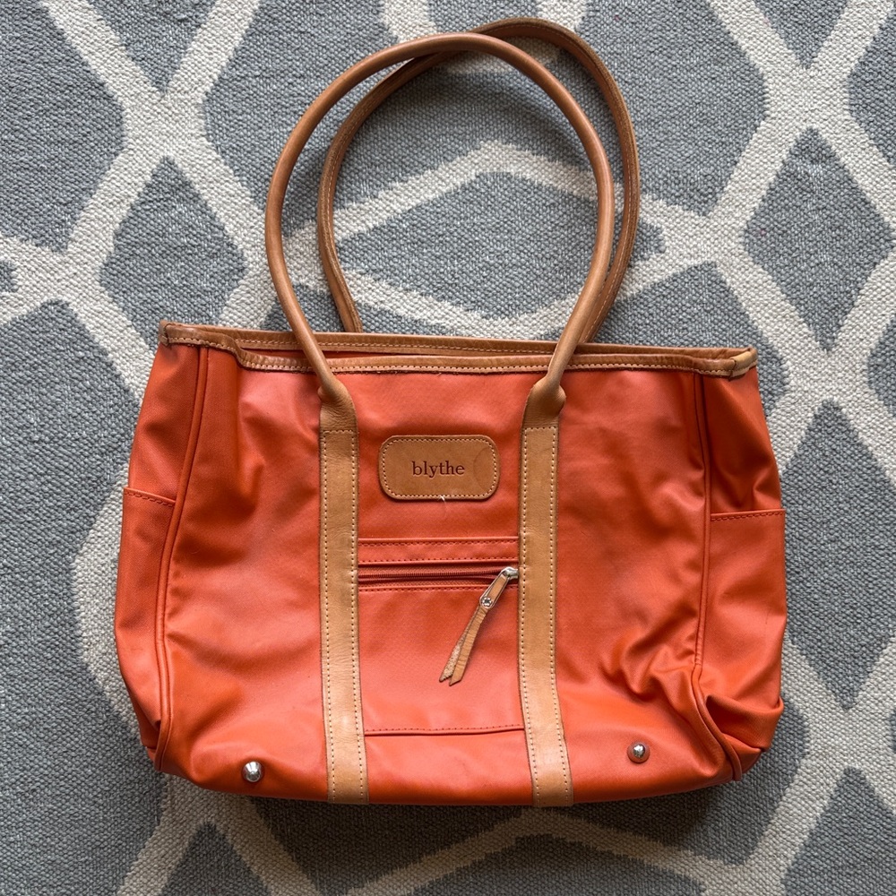 Jon Hart tote